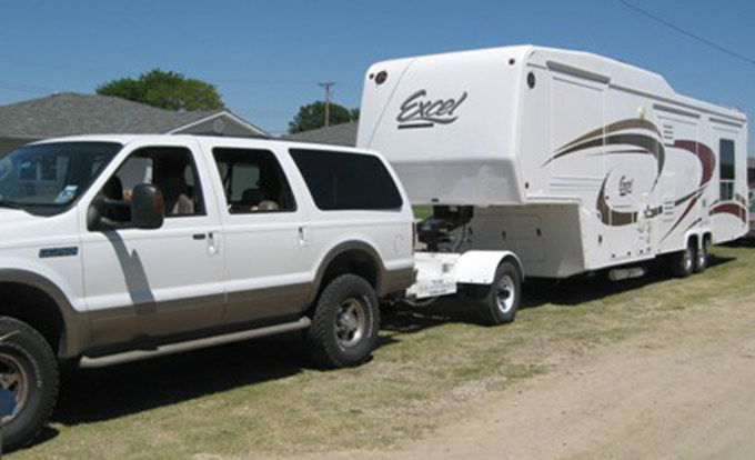 ford excursion towing with the automated safety hitch system